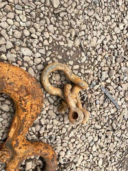 (2) Shackle & (1) Crane Hook