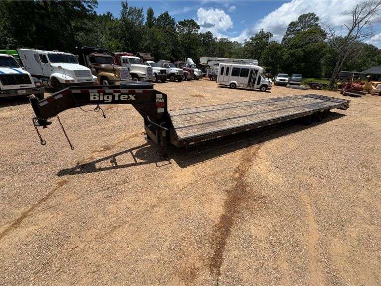 2019 Big Tex 25GN 35+5 T/A D/W Gooseneck Trailer
