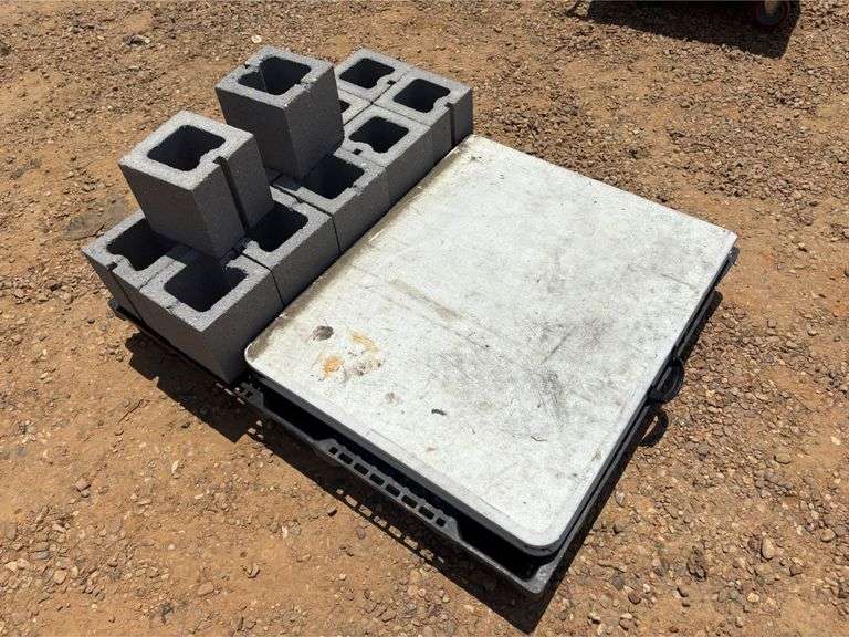 Concrete Blocks & Foldup Table