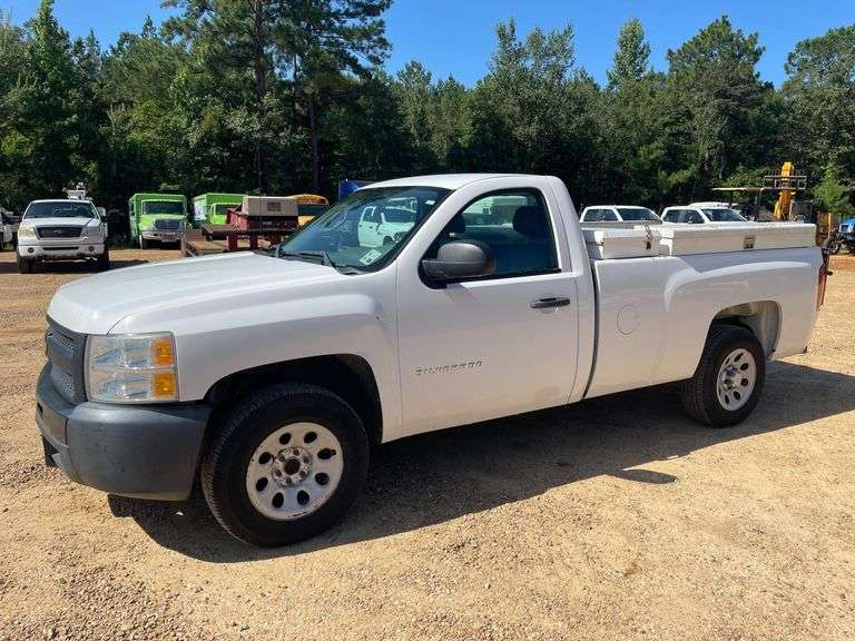 2012 Chevrolet Silverado 1500 2 Door Regular Cab Pickup Truck (106,947 Miles)-Transmission Issue