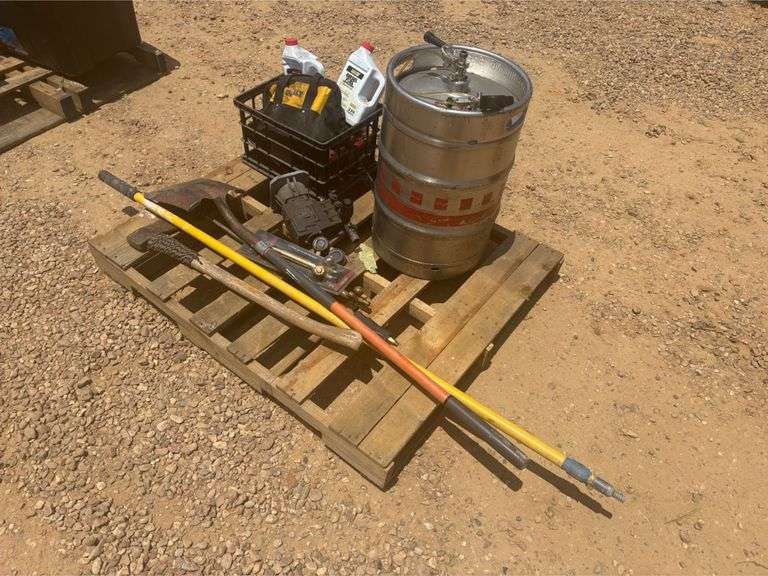 Pallet of Misc. Outdoor Equipment