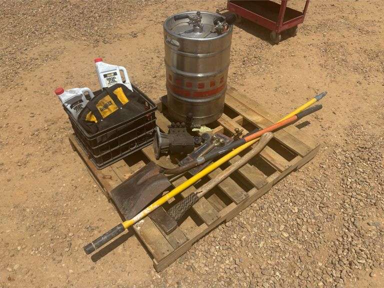 Pallet of Misc. Outdoor Equipment