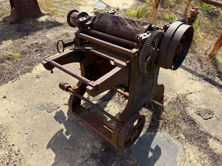 Antique Belt Driven 16" Barrel Planer