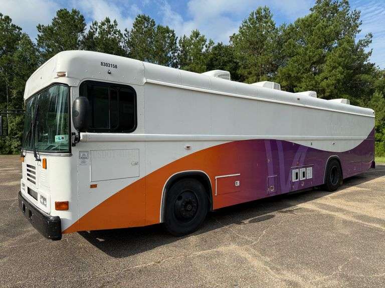 2005 Blue Bird Mobile Blood Donation Bus (217,924 Actual Miles)