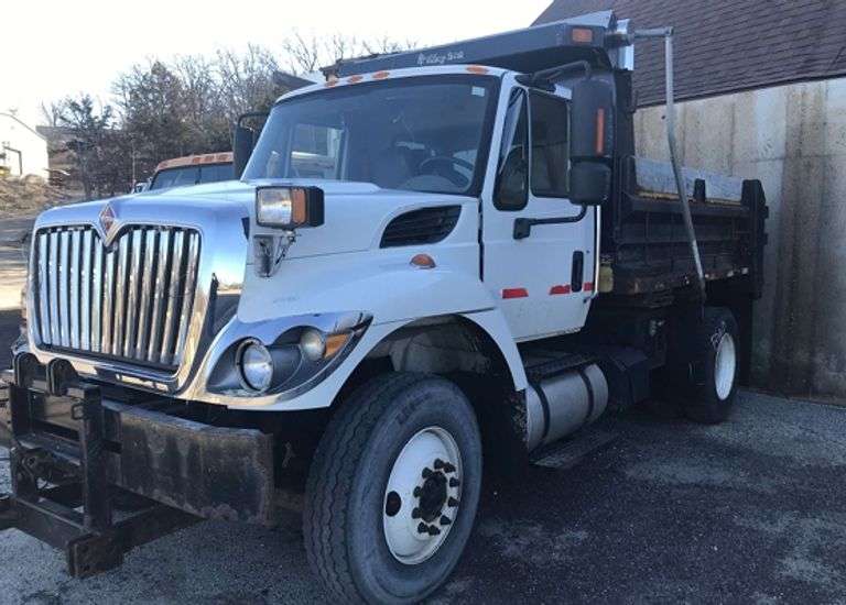 2016 International 7400 Single Axle Dump Truck