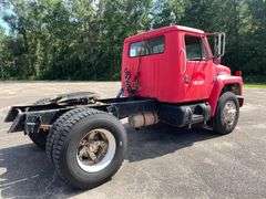 1987 International S1900 4x2 Tractor Truck (261,873 Miles)