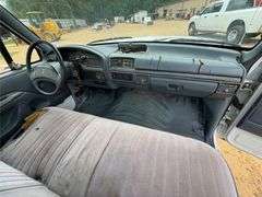 1993 Ford F250 2 Door Single Cab Pickup Truck (107,394 Miles)