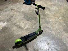 2024 Razor E90 Electric Kids Scooter