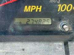 2005 Isuzu NPR Tilt Cab 2D Box Truck (274,825 Miles)