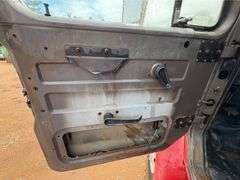 1995 International 8100 Truck Tractor (144,035 Miles)