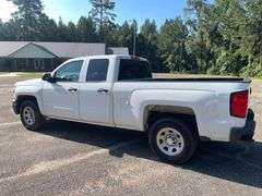 2015 Chevrolet Silverado 1500 4 Door Crew Cab Pickup Truck (302,249 Miles)