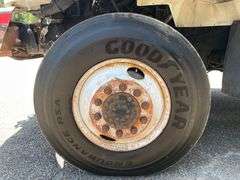 2005 International 7300 4x4 Altec Utility Body Digger Derrick Truck (57,507 Miles)
