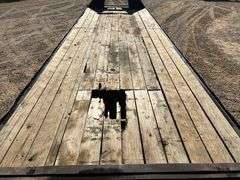 2006 Hefty 24' Gooseneck Tandem Axle Dovetail Trailer