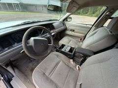 2007 Ford Crown Victoria Police 4D Sedan (140,268 Miles)