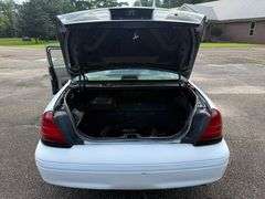 2007 Ford Crown Victoria Police 4D Sedan (140,268 Miles)