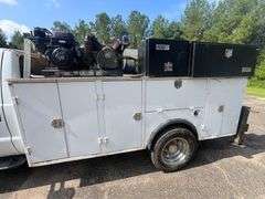 2000 Ford F550 Super Duty Single Cab Service Body Truck w/Crane (456,571 Miles)