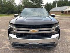 2021 Chevrolet Silverado 1500 Z71 4 Door Crew Cab 4x4 Pickup Truck (153,845 Miles)