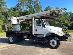 2007 International 7300 4x4 Digger Derrick Truck (39,457 Miles)