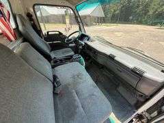 2005 Isuzu NPR Tilt Cab 2D Box Truck (274,825 Miles)