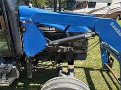 2001 New Holland TS110 4WD Enclosed Cab Tractor (3,612 Hours)