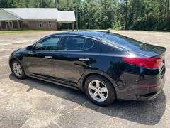 2015 Kia Optima LX 4 Door Sedan (144,949 Miles)