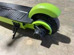 2024 Razor E90 Electric Kids Scooter