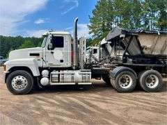 2019 Mack Pinnacle PI64T Gold Dog T/A Day Cab Truck Tractor