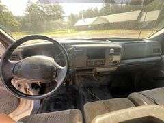 2000 Ford F550 Super Duty Single Cab Service Body Truck w/Crane (456,571 Miles)