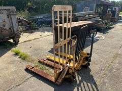 (2) Pallet Jacks