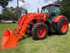 2017 Kubota M7-171 Enclosed Cab Tractor w/ LM2605 Loader (1,113 Hours)