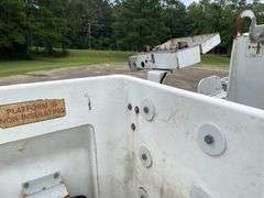 2011 Ford F-450 2 Door Regular Cab Dually Bucket Truck (289,913 Miles)