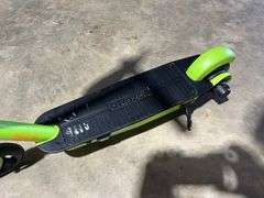 2024 Razor E90 Electric Kids Scooter