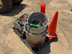 Pallet of Miscellaneous Items