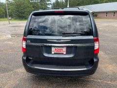 2013 Chrysler Town and Country 4 Door Minivan (157,582 Miles)