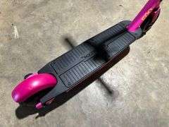 2024 Razor E90 Electric Kids Scooter