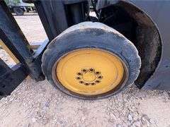Daewoo G30E-3 Solid Tired Propane Forklift