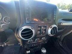 2014 Jeep Wrangler Rubicon 4 Door 4x4 Jeep (168,322 Miles)