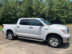 2008 Toyota Tundra SR5 4 Door Crew Cab Pickup Truck (282,087 Miles)