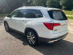 2018 Honda Pilot Touring 4 Door SUV (136,129 Miles)