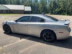 2014 Dodge Charger SE 4 Door Sedan (187,345 Miles)