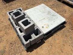 Concrete Blocks & Foldup Table
