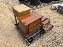 Pallet of Antique Home Decor