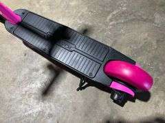 2024 Razor E90 Electric Kids Scooter