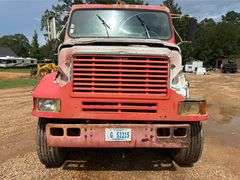 1995 International 8100 Truck Tractor (144,035 Miles)