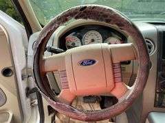 2006 Ford F-150 4 Door Crew Cab 4x4 Pickup Truck (302,583 Miles)
