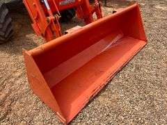 2017 Kubota M7-171 Enclosed Cab Tractor w/ LM2605 Loader (1,113 Hours)
