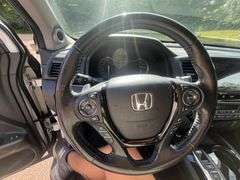 2018 Honda Pilot Touring 4 Door SUV (136,129 Miles)