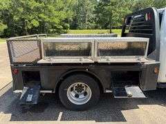 2011 Dodge Ram 3500 4X4 Flatbed Utility Truck (171,694 Miles)