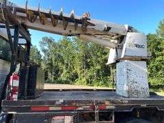 2007 International 7300 4x4 Digger Derrick Truck (39,457 Miles)