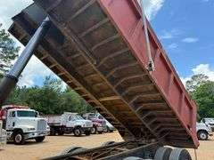 1999 GMC C7500 Tandem-Axle Dump Truck (302,849 Miles)